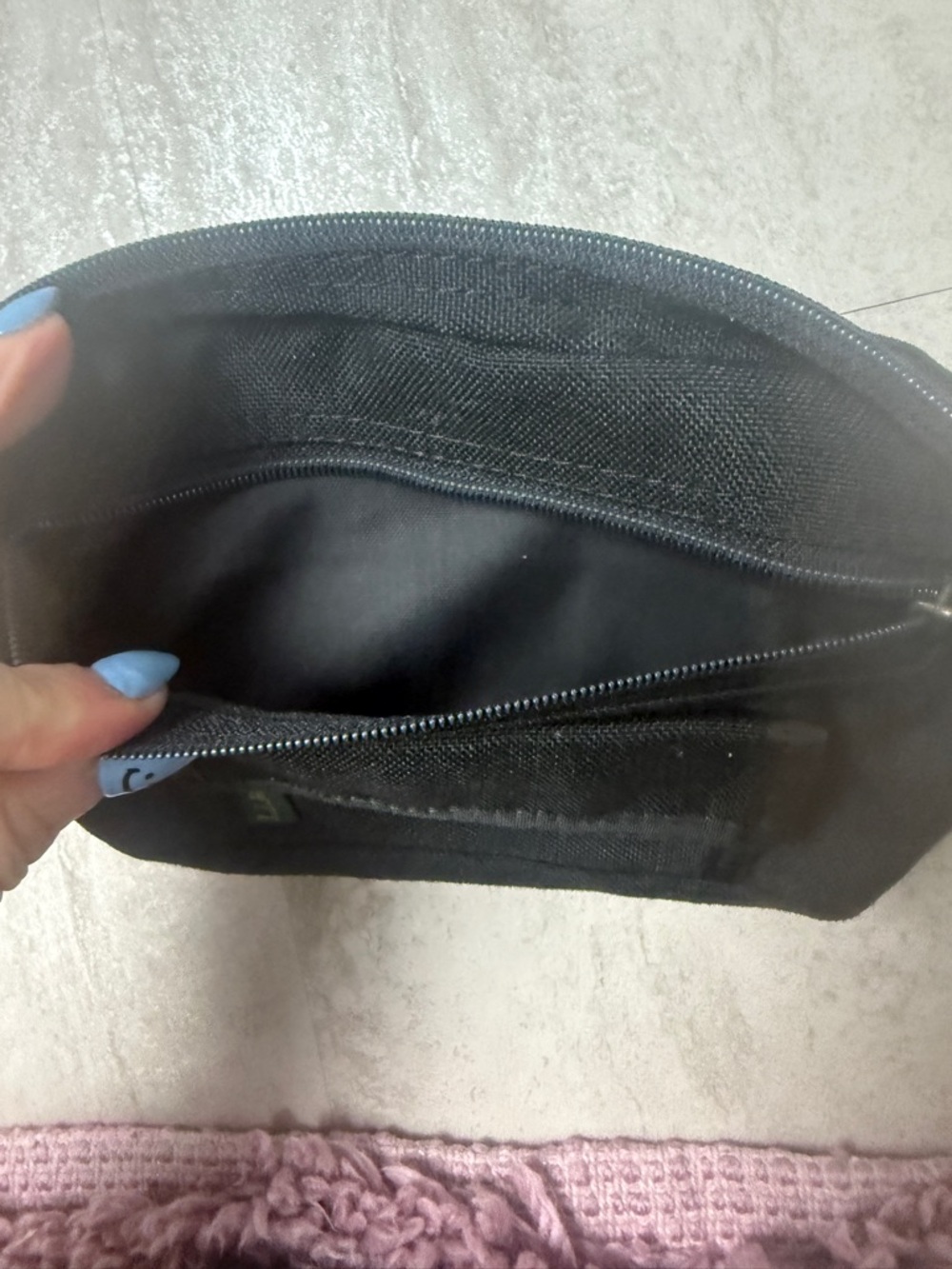 Vintage L.L. Bean belt bag wristlet - Picture 4 of 10